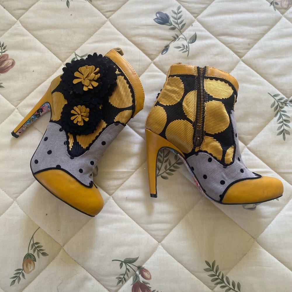 LAST WORD POETIC LICENCE DOTTY FLORAL HEELED BOOTS